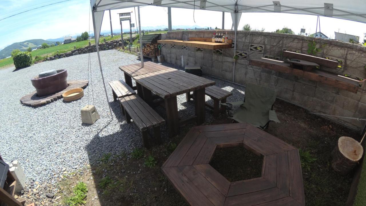 P-Dash Garden Backpackers Higashikawa Exterior photo
